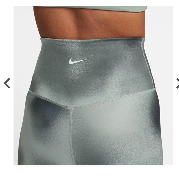 NWT - Nike Women's One High-Waist Full-Length Leggings. Size Medium. - Picture 5 of 14